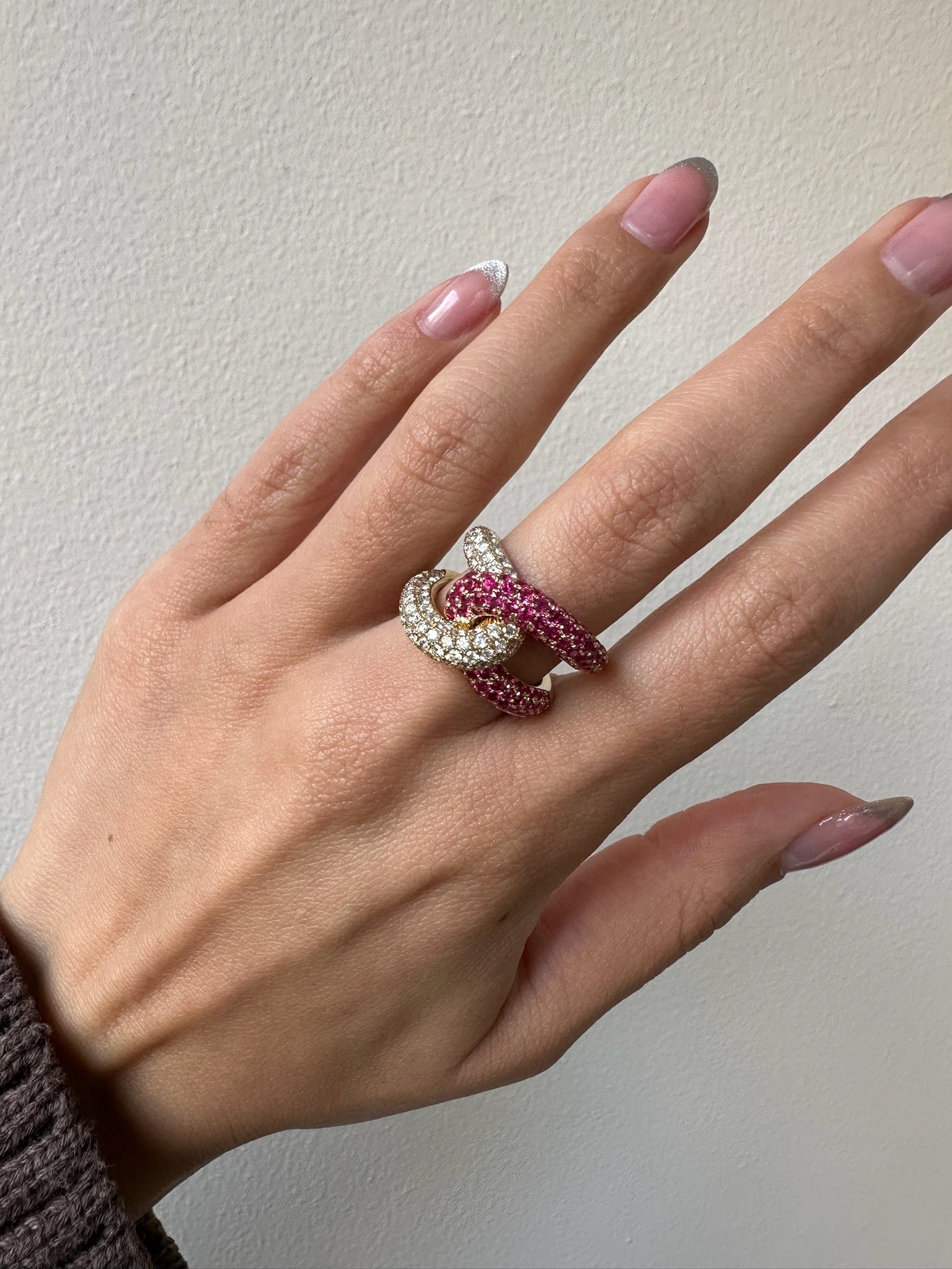 Intertwin Ring Diamond & Ruby